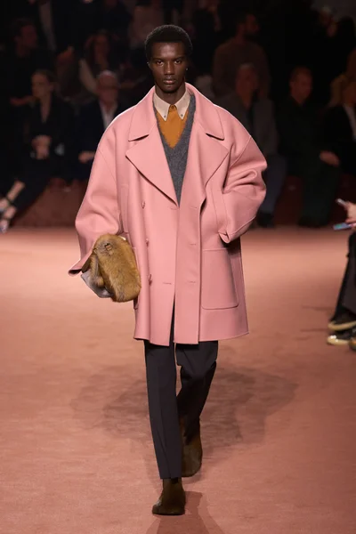 Look 73
